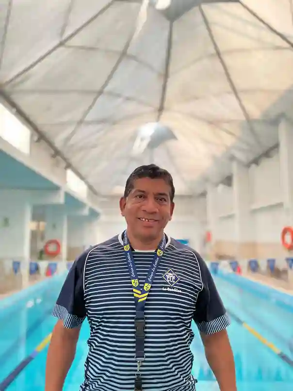 Fotografia del docente de Natación